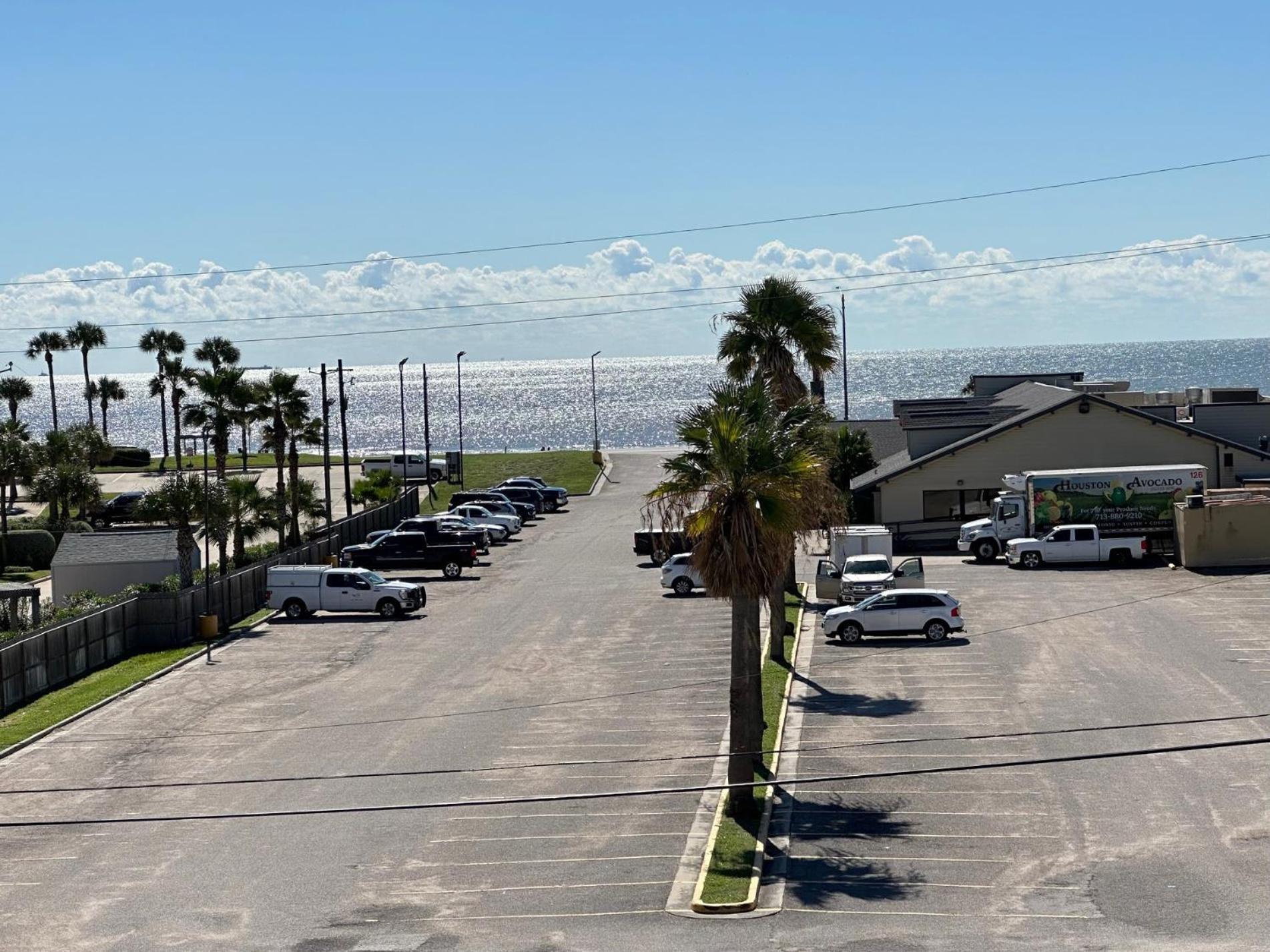 Baymont By Wyndham Galveston Hotel Exterior foto